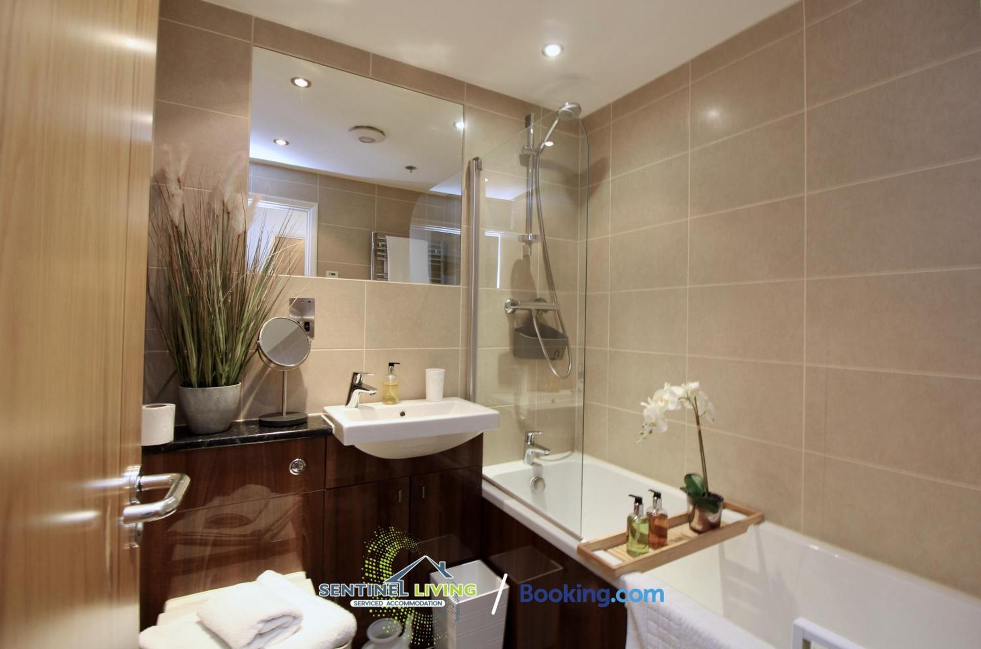 Apartamento Windsor Flat 2 Bed By Sentinel Living With Free Wifi And Parking Exterior foto