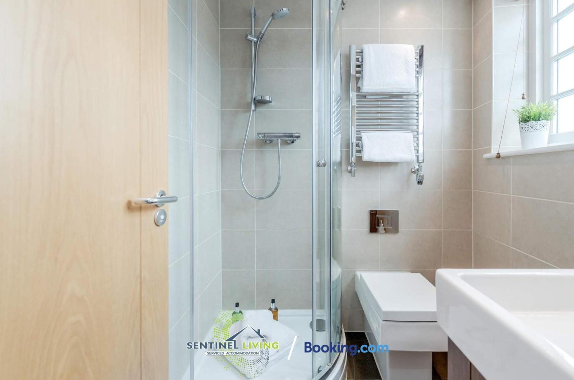 Apartamento Windsor Flat 2 Bed By Sentinel Living With Free Wifi And Parking Exterior foto